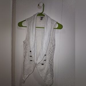 Vanity vest